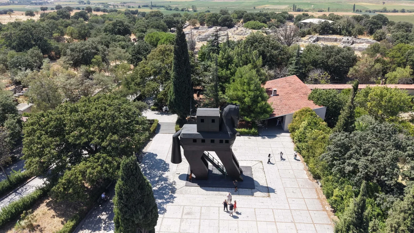Archaeologists Uncover Troy’s Oldest Agora Near Its Southern Gate