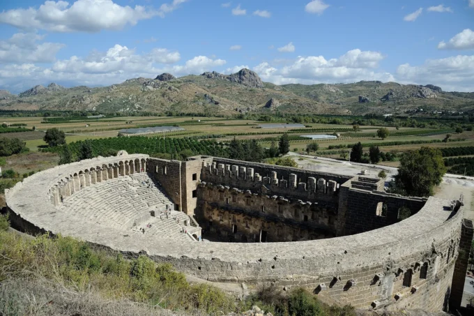 Aspendos Excavation Uncovers 6,000-Year-Old Settlement Traces Near Antalya
