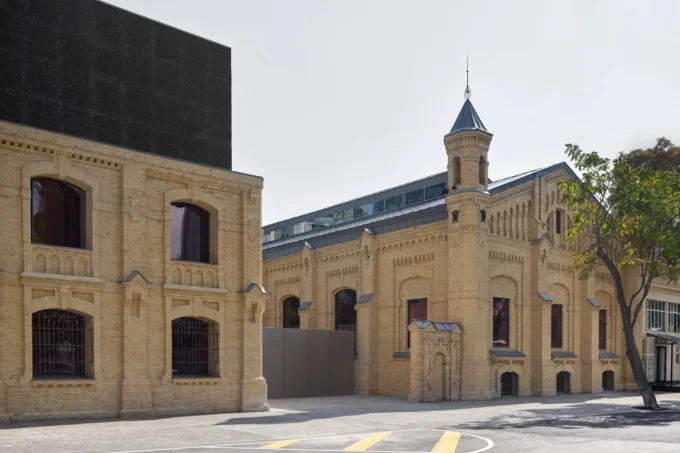 CCA Tashkent Opens in Studio KO’s Revamped 1912 Tram Depot
