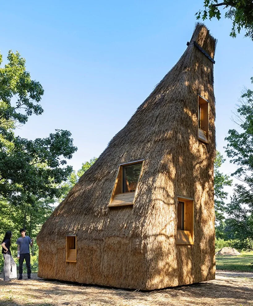 LTL Architects Builds a Compressed Straw House in New York