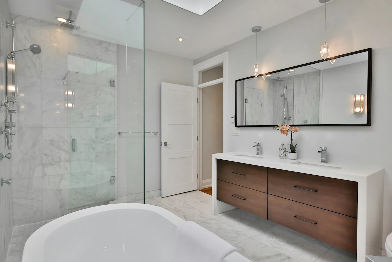 5 Best Modern Black Bathroom Vanities in 2026 (Solid-Wood Picks)