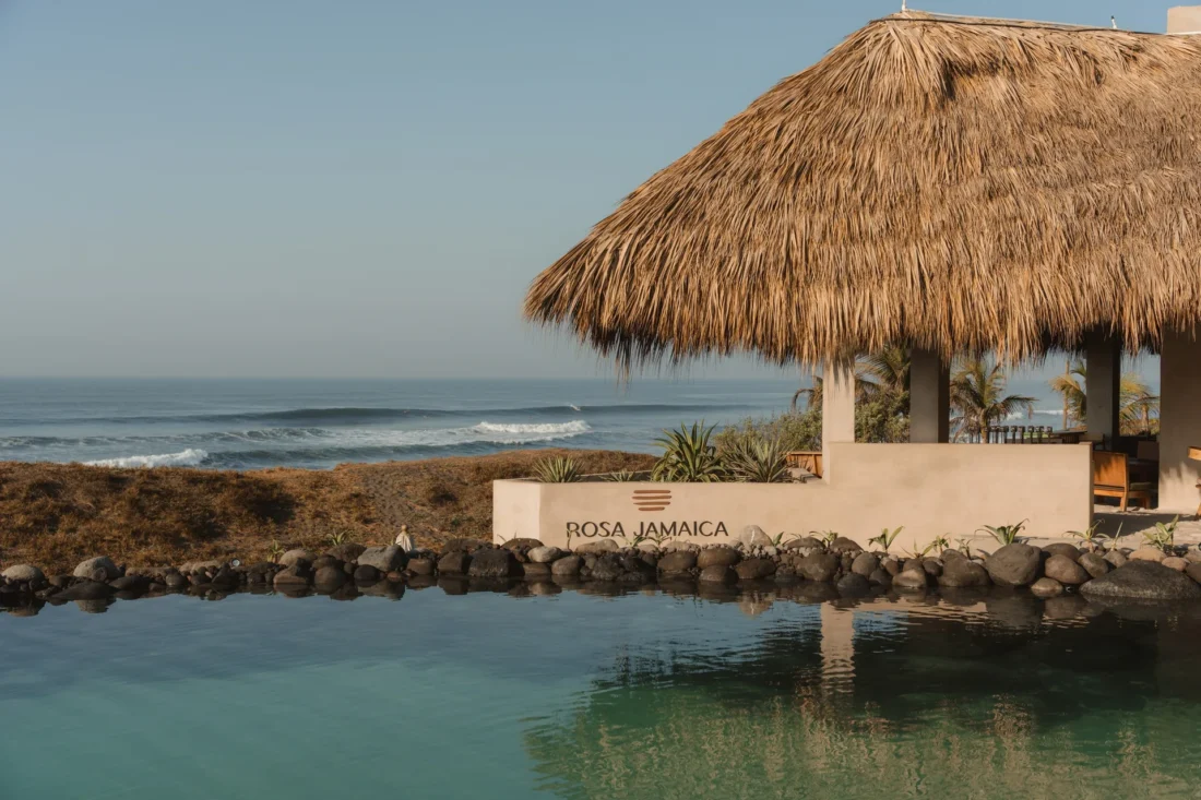 Rosa Jamaica Beach Club by Gris Estudio de Diseno and Arquitectura