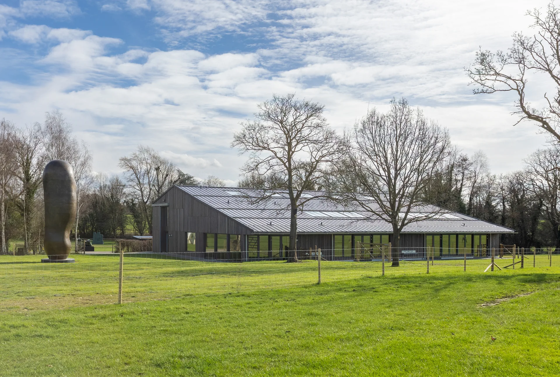 Sheep Field Barn by DSDHA in the sculpture landscape at Henry Moore Studios and Gardens