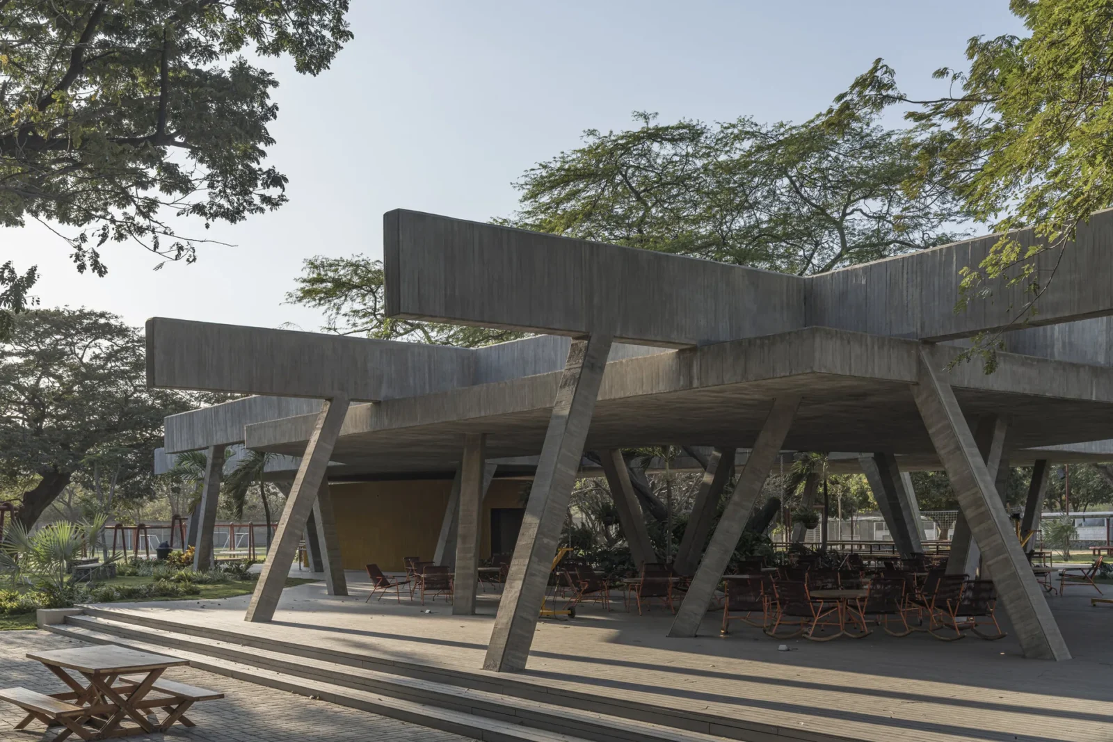 Student Center Santa Marta by El Equipo Mazzanti