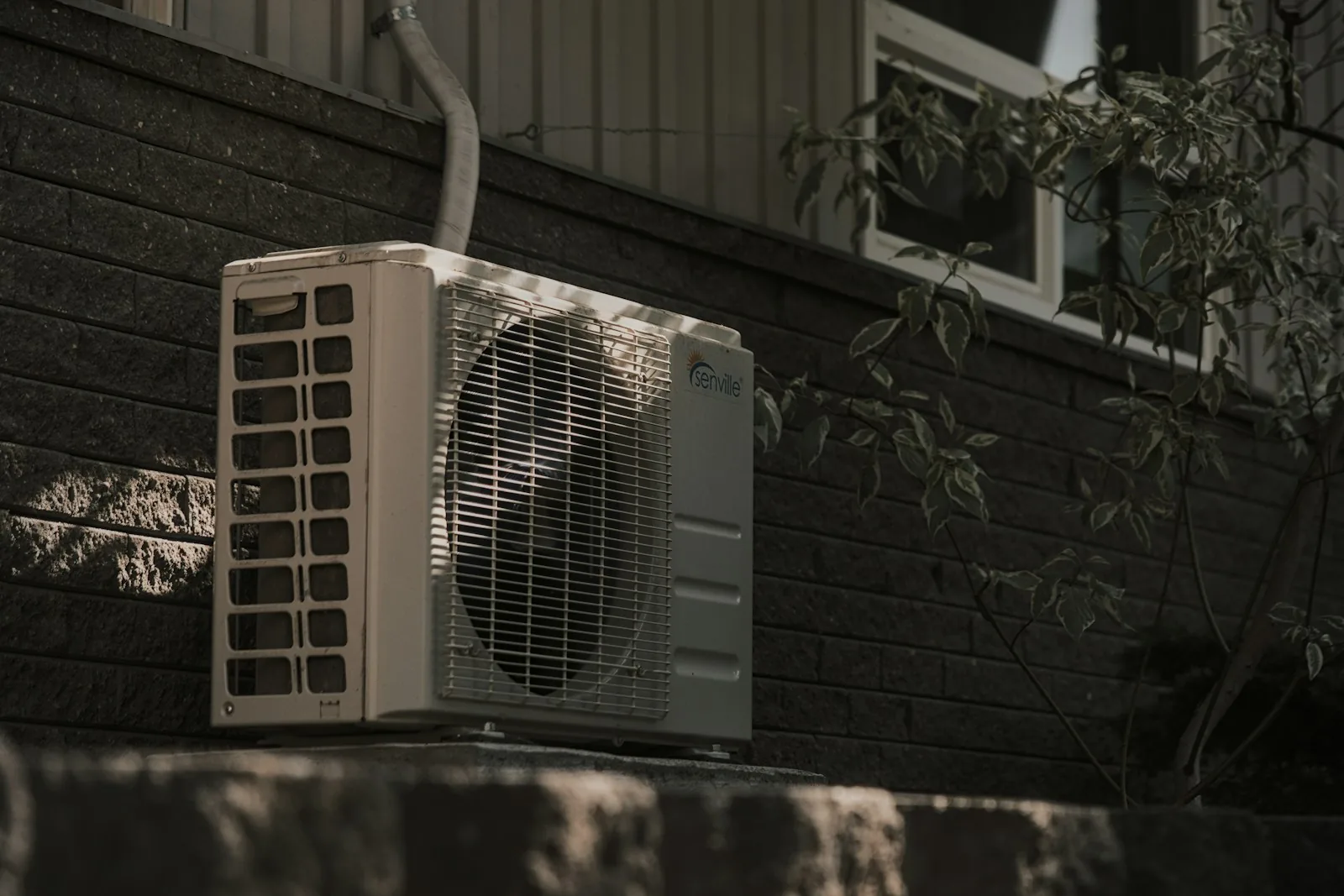 6 Common AC Problems and When to Call a Professional for Repairs