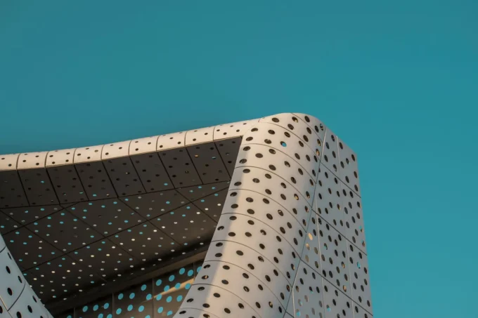What Is Transparency in Architecture? Spatial Layers, Materials & Drawing Techniques