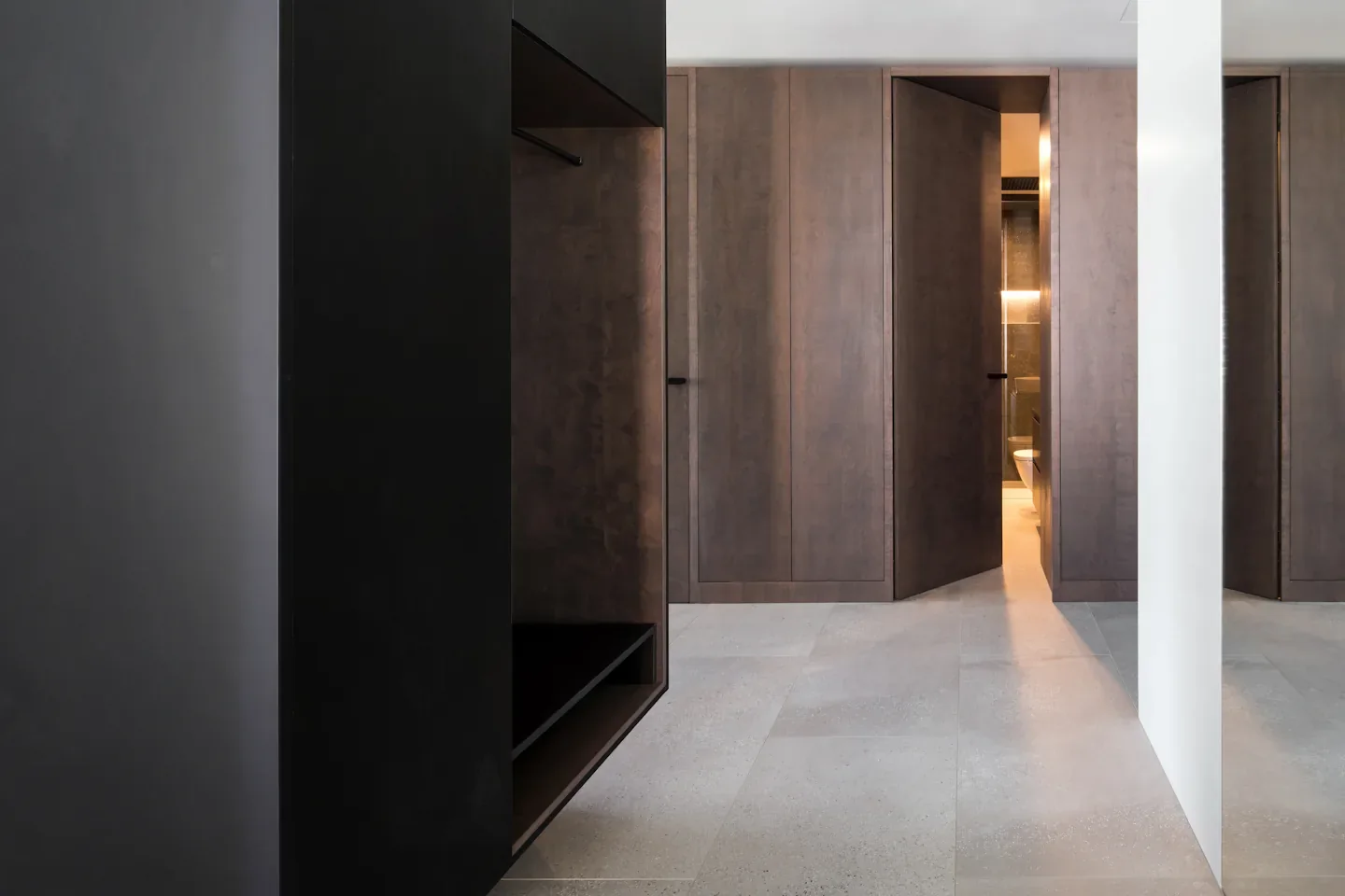 Black Wood Harmony by archicraft