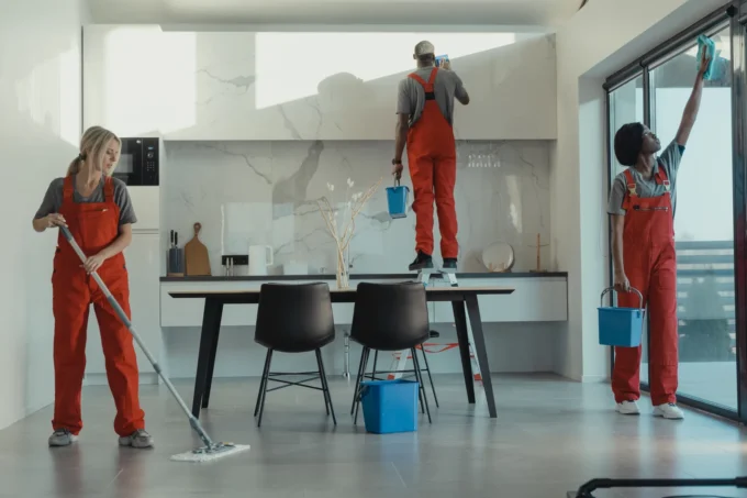 Top Benefits of Outsourcing Commercial Cleaning