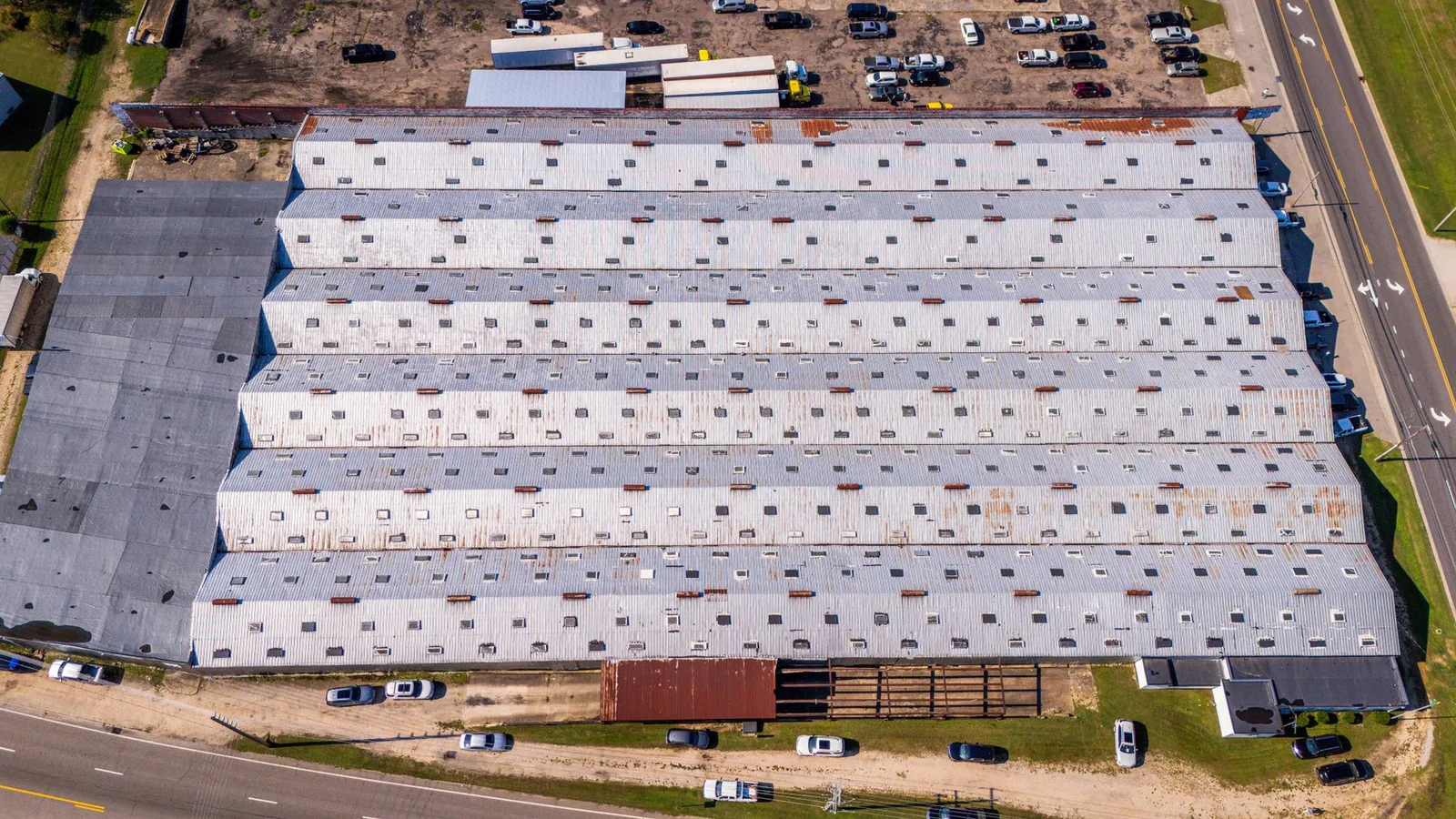 Efficient Commercial Roofing Solutions to Keep Your Business Running Smoothly