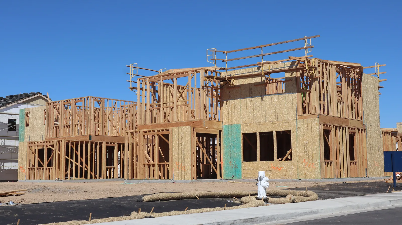 How Custom Home Building Adds Long-Term Value to Your Property