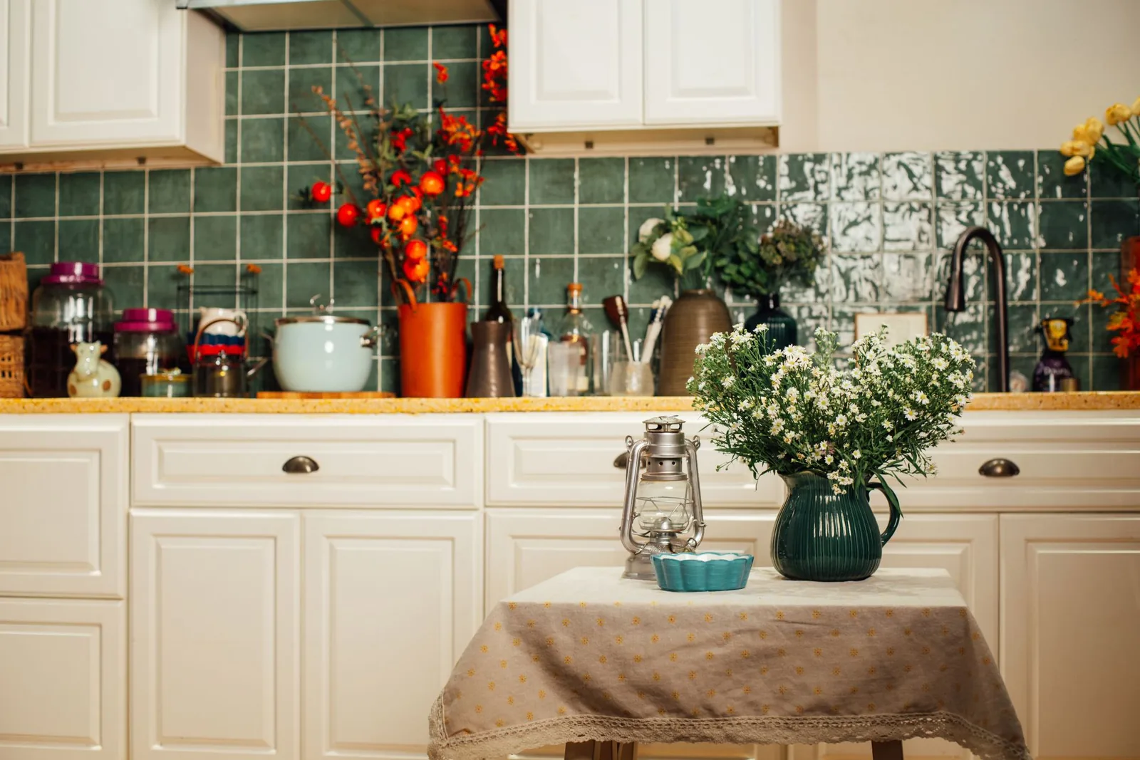 The guide to sprucing up your green kitchen with the right accessories and touchups 