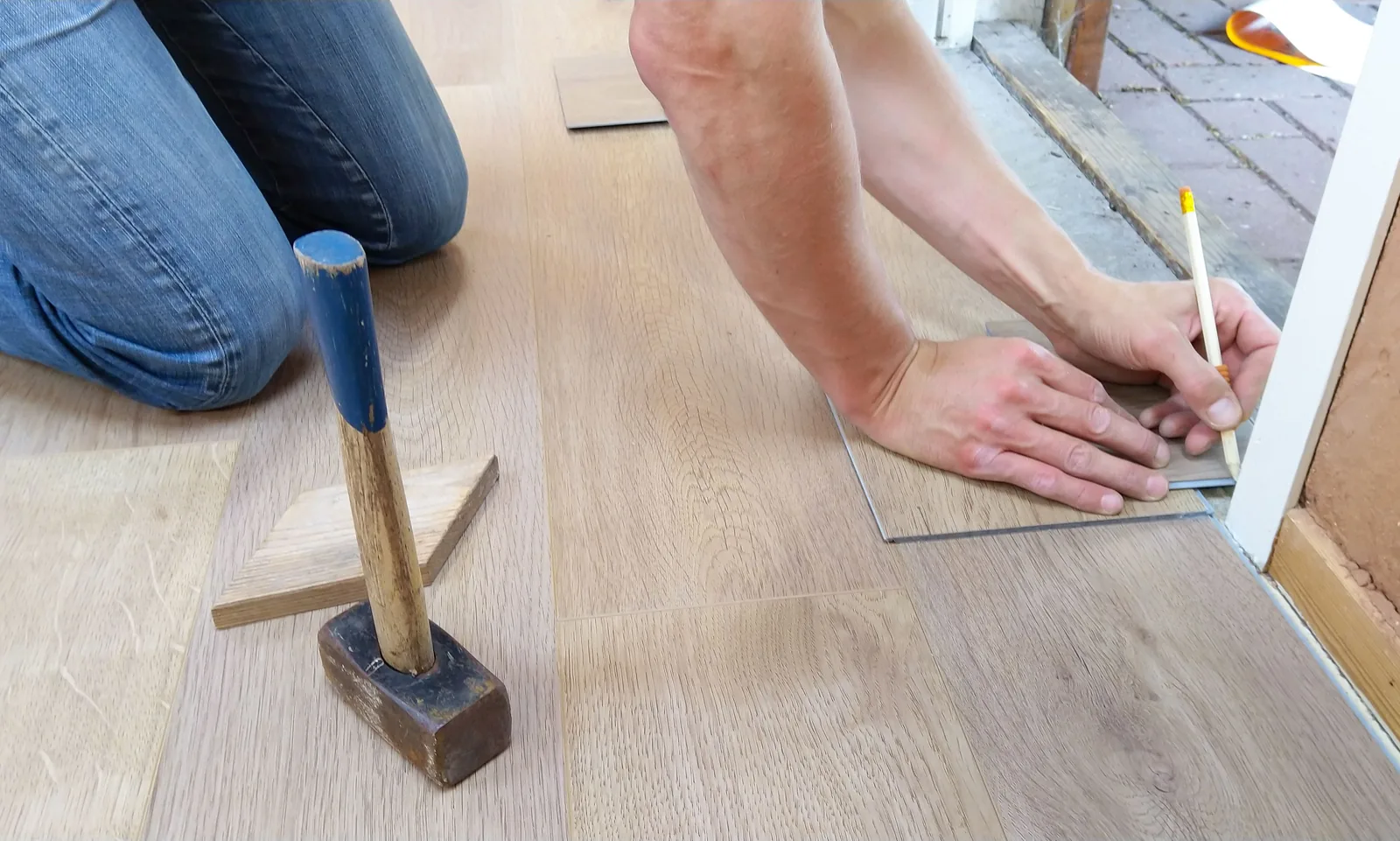 Top Tips for Installing Hardwood Flooring Without Breaking the Bank