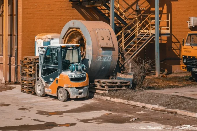 Preventive Maintenance Tips for Warehouse Machinery