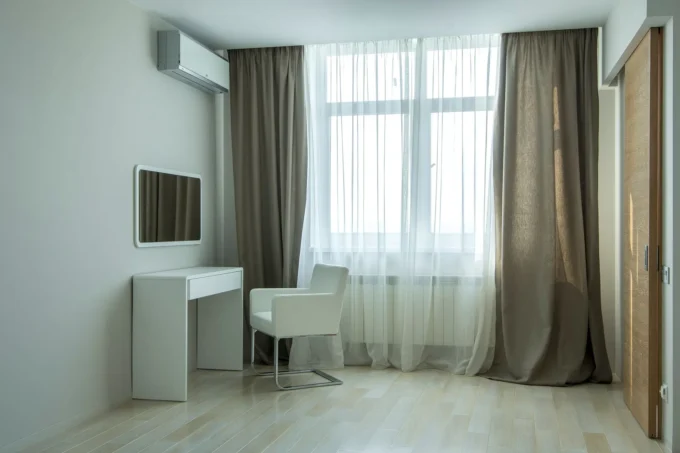 Smart Interiors: How Minimal Window Treatments Enhance Architectural Design