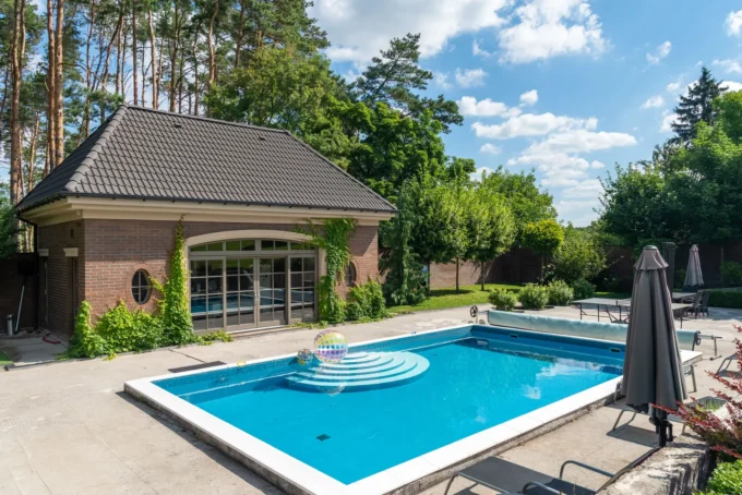 Maximizing Space and Style: 5 Pool House Ideas for Every Backyard