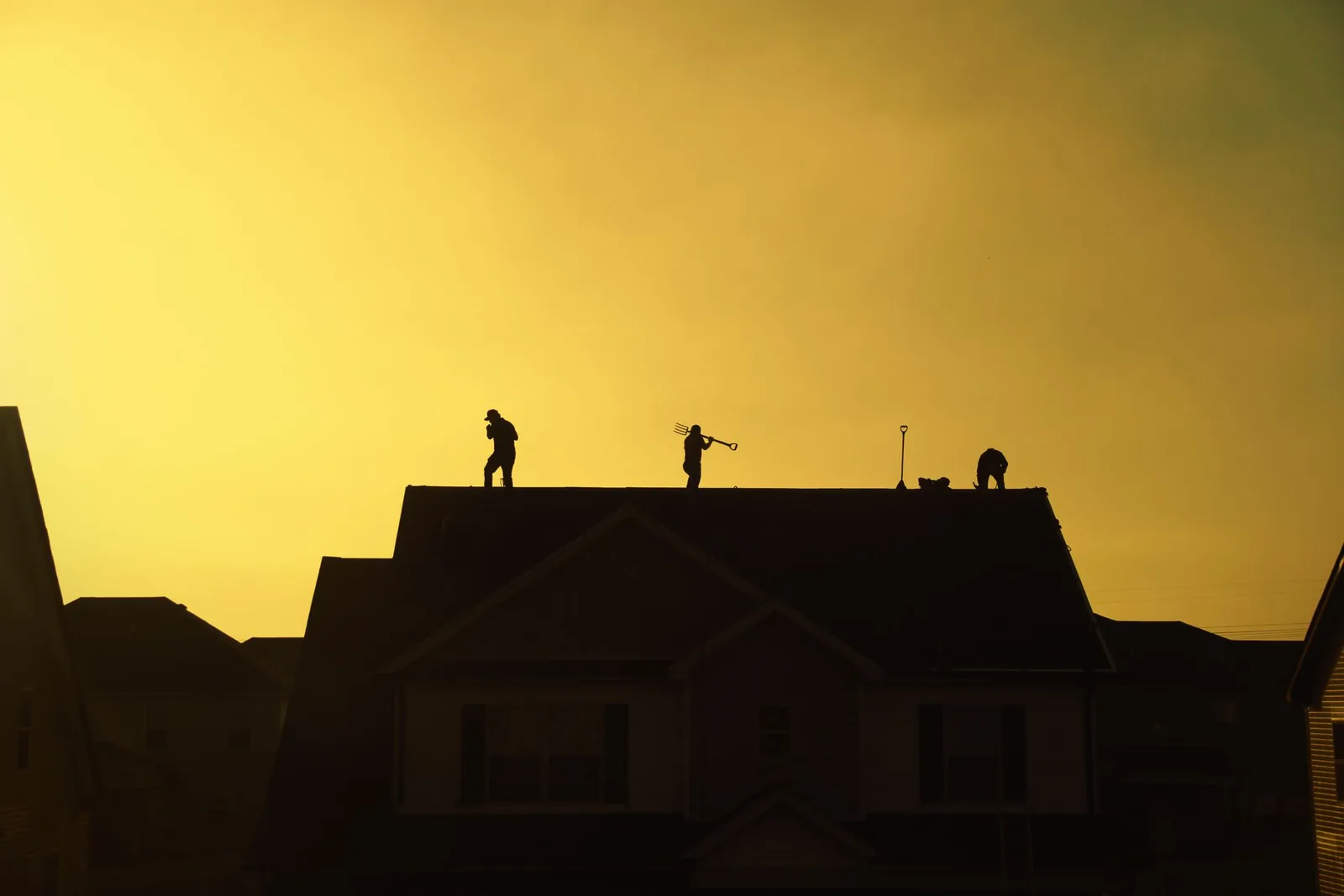 Common Roofing Problems and How Professional Roofing Services Can Fix Them