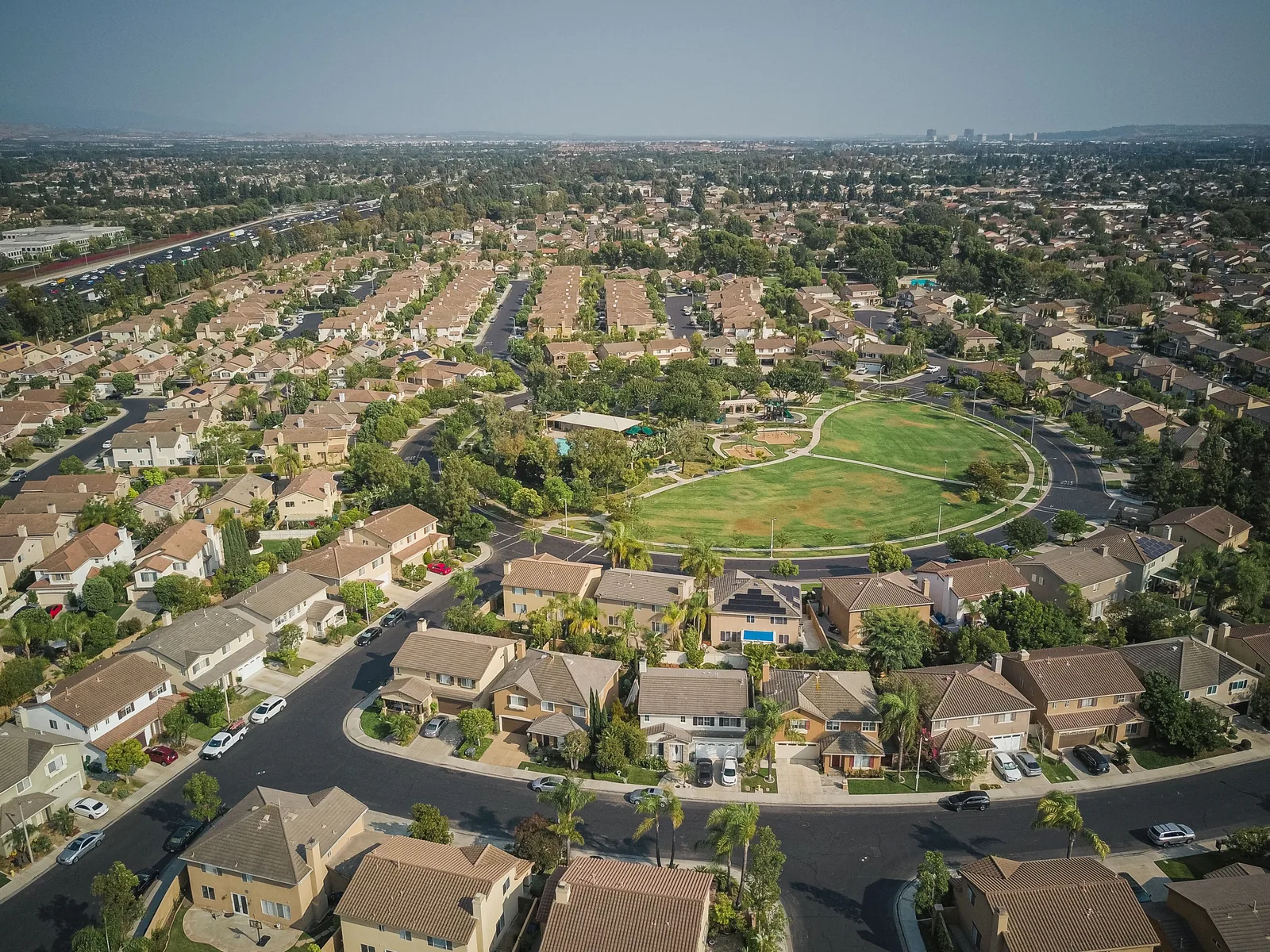 Navigating Various Complexities of the Real Estate Market: A How-to Guide