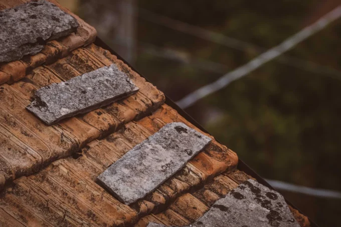 Common Roof Issues & Top Tips on Solving Them Quickly