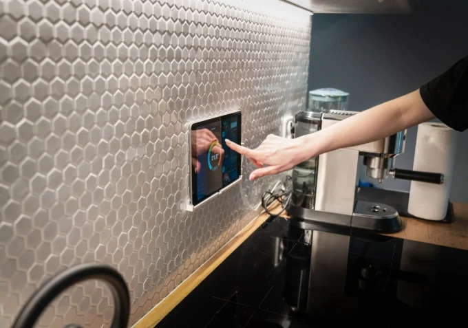 Best Methods for Smart Home Technology Integration