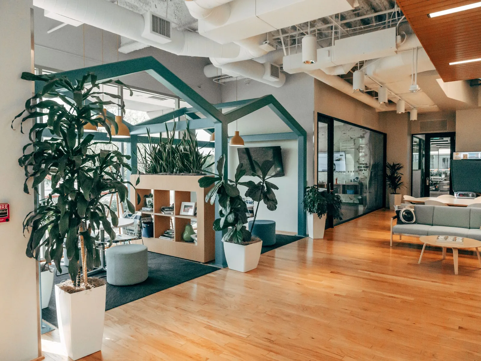 How Workspace Design is Adapting to Urban Sustainability Mandates 