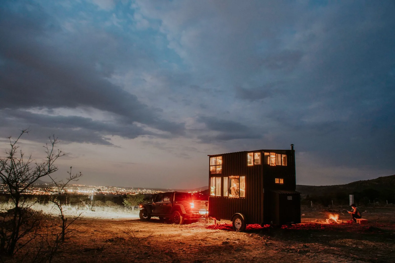 Tiny House Lifestyle: Mobility, Savings and Vehicle Insights with VIN Checks