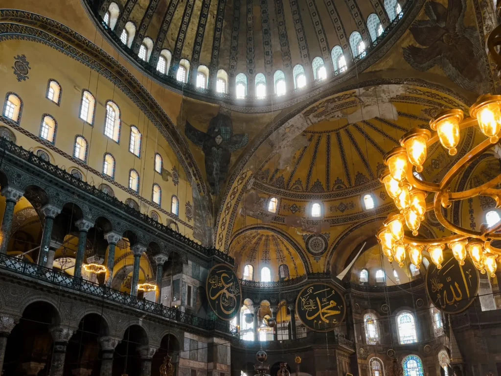 Main dome of Hagia Sophia in Istanbul, a model studied in lists of architectural wonders