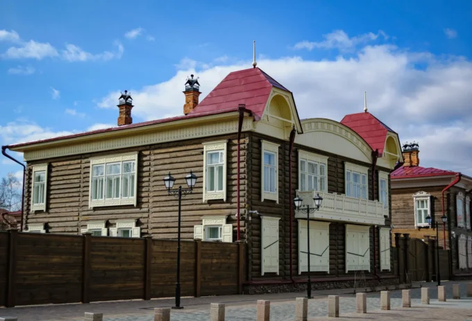 Wooden House Design: Materials, Structure and Tips